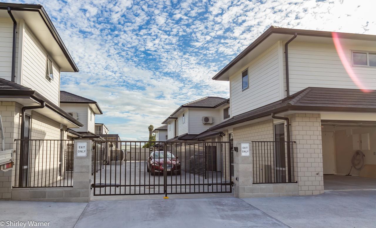 The York Apartments Hamilton Exterior photo